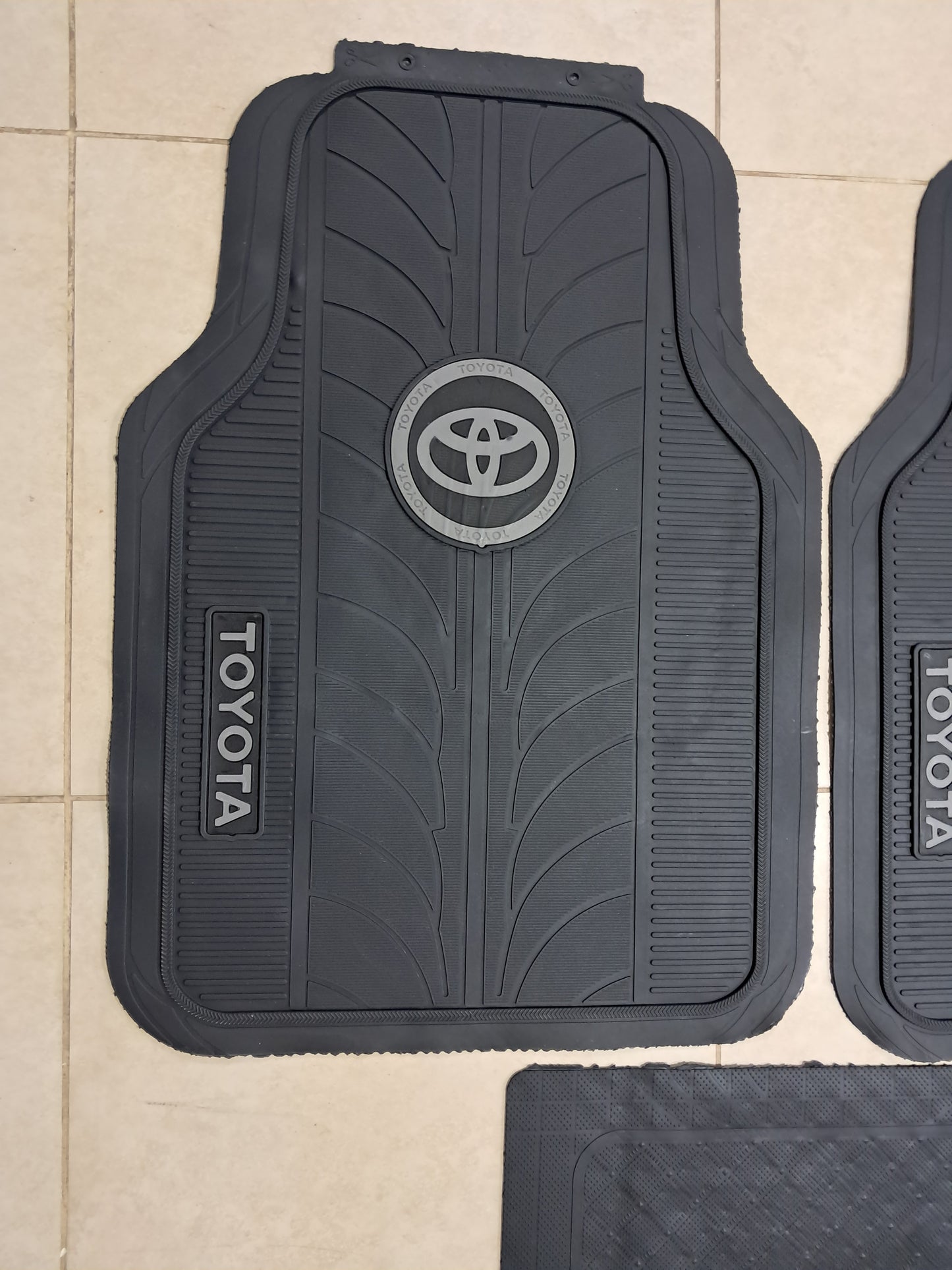 Toyota Premium Line Rubber Mats – Waterproof Anti-Slip 5 Piece Set