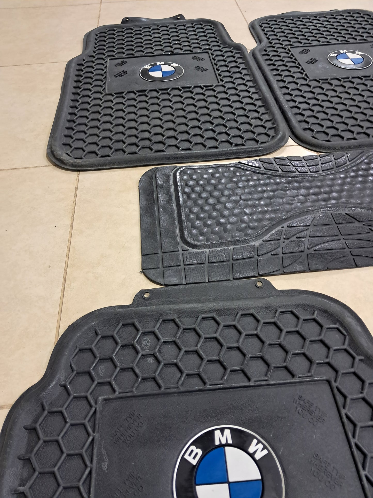 BMW Honeycomb Rubber Floor Mats – Heavy Duty Universal 5PCS Set