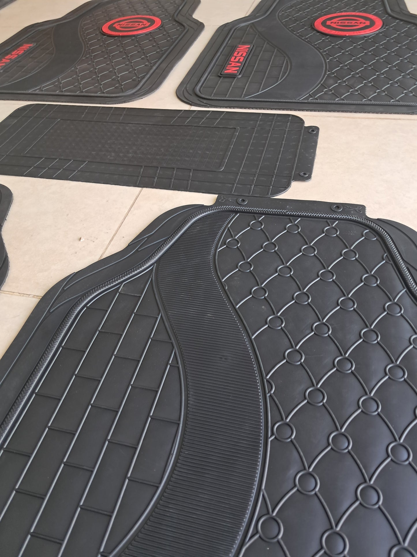 Nissan Red Logo 3D Luxury Rubber Floor Mats – Universal 5PCS Set