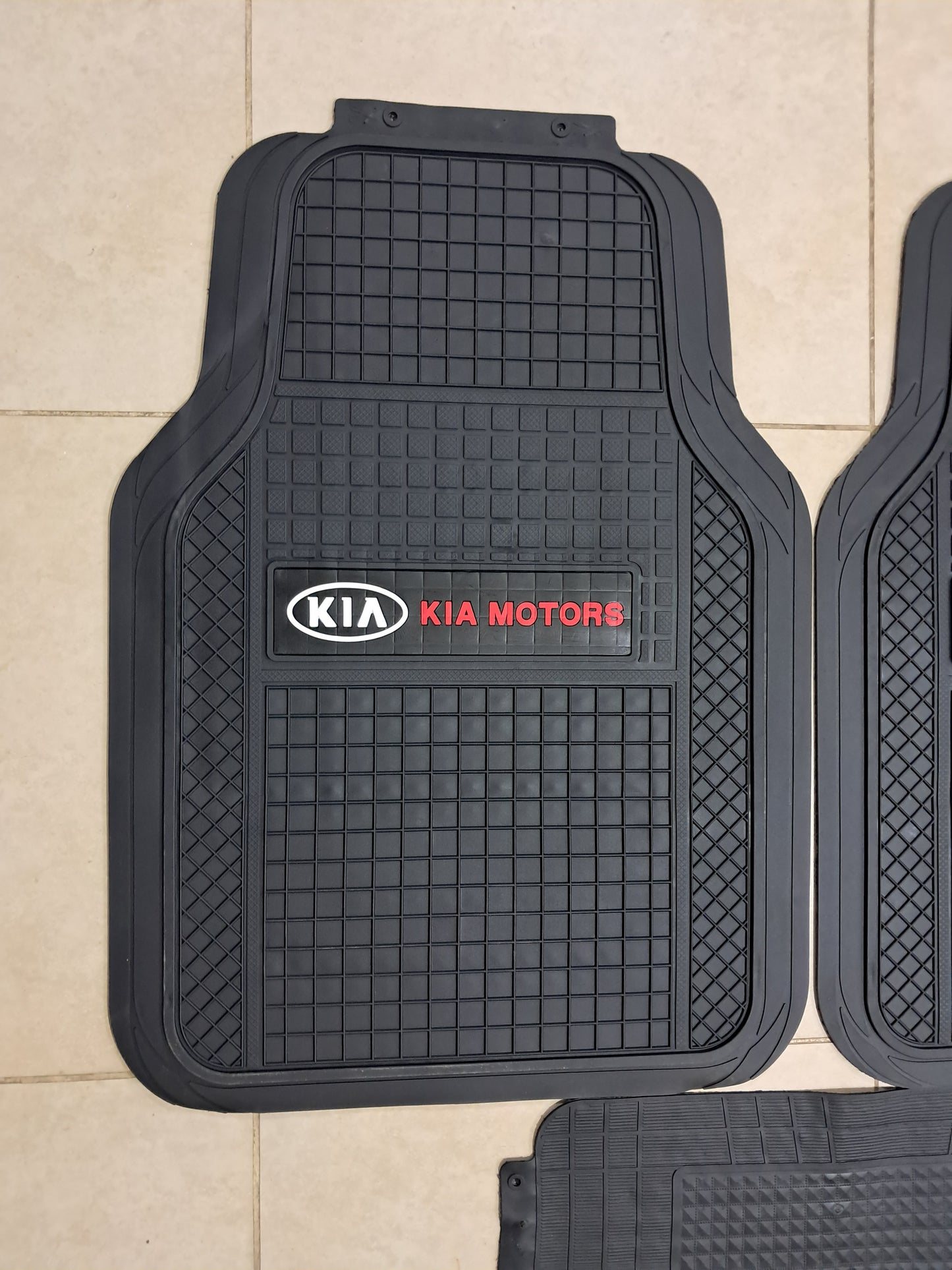 KIA SportLine Rubber Floor Mats – Anti-Slip All-Season 5 Piece Set