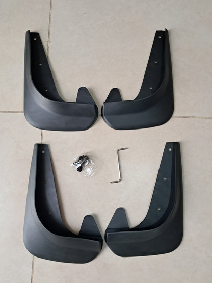 4PCS Rubber Plastic Wearing Mud Flaps Splash Guards Fit For Car Front & Rear Fender