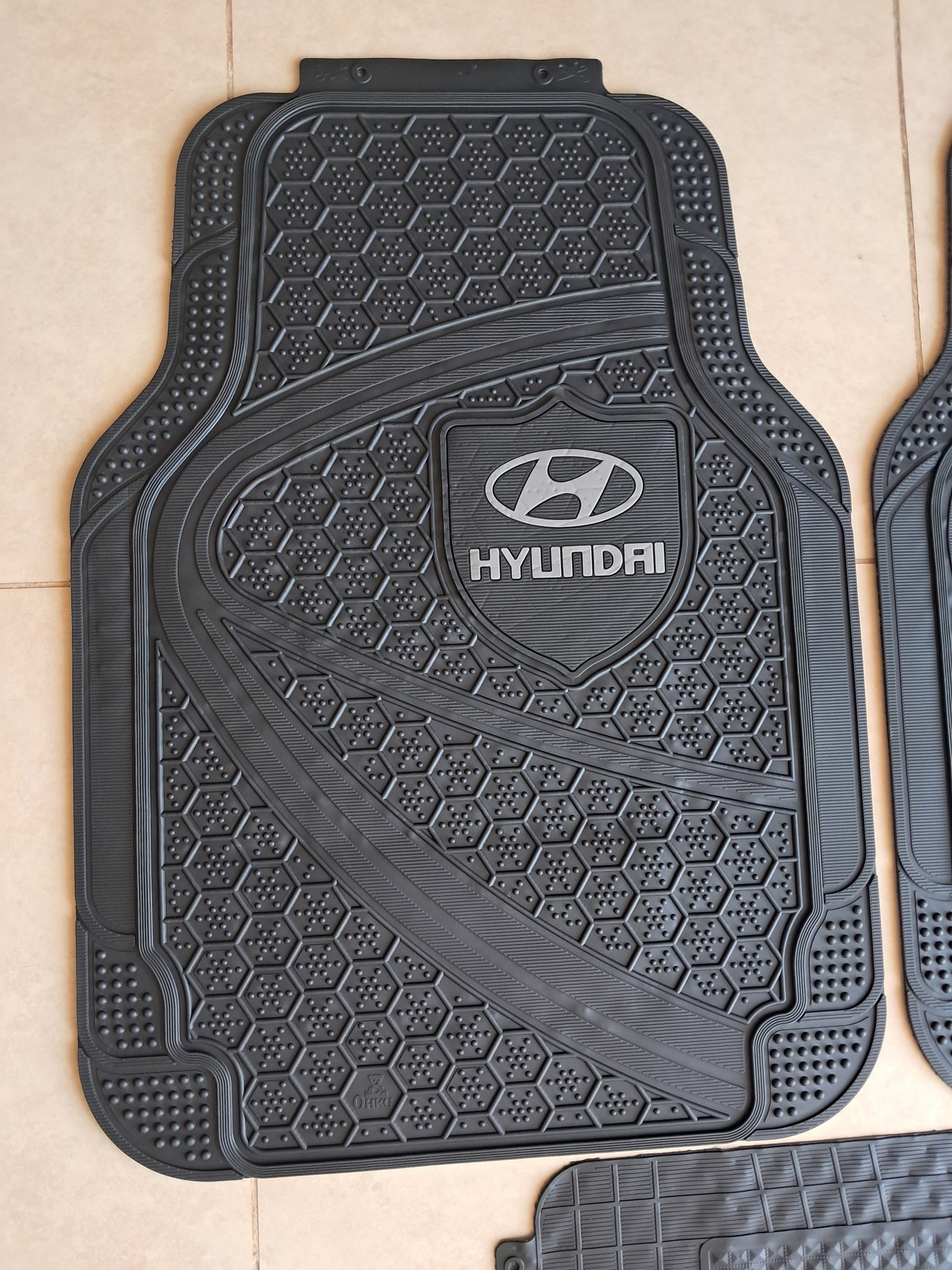 Hyundia Premium Shield Design All-Weather 5PCS Floor Mats Set – Universal Fit for All Vehicles
