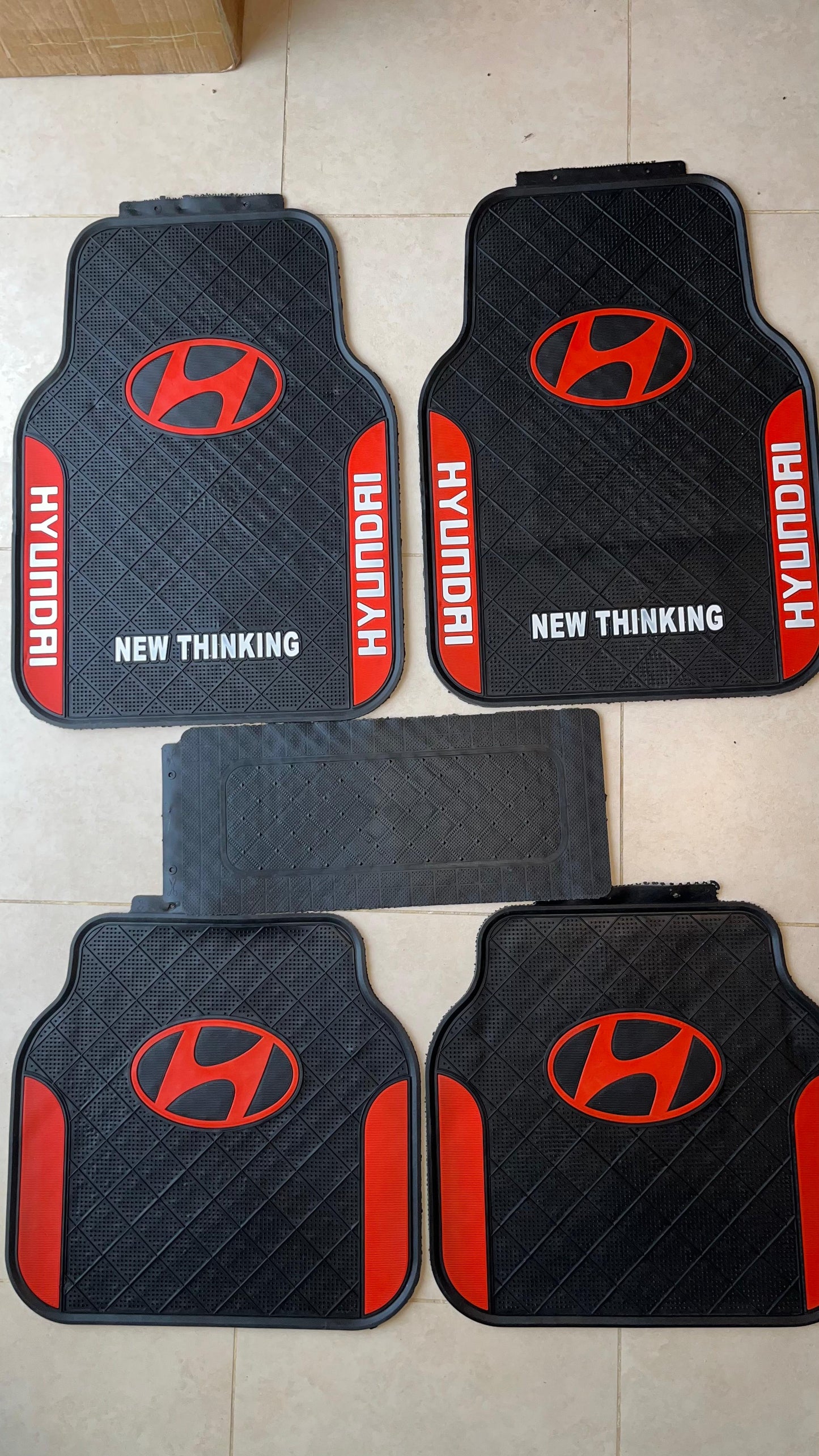 Hyundai Red Sport Rubber Floor Mats – Premium Universal 5PCS Set