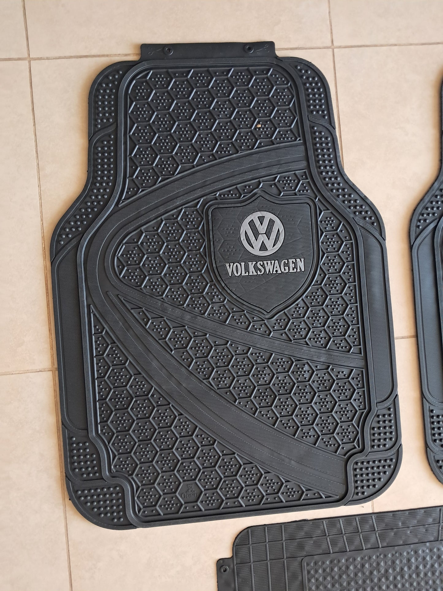 Volkswagen Premium Shield Design All-Weather 5PCS Floor Mats Set – Universal Fit for All Vehicles
