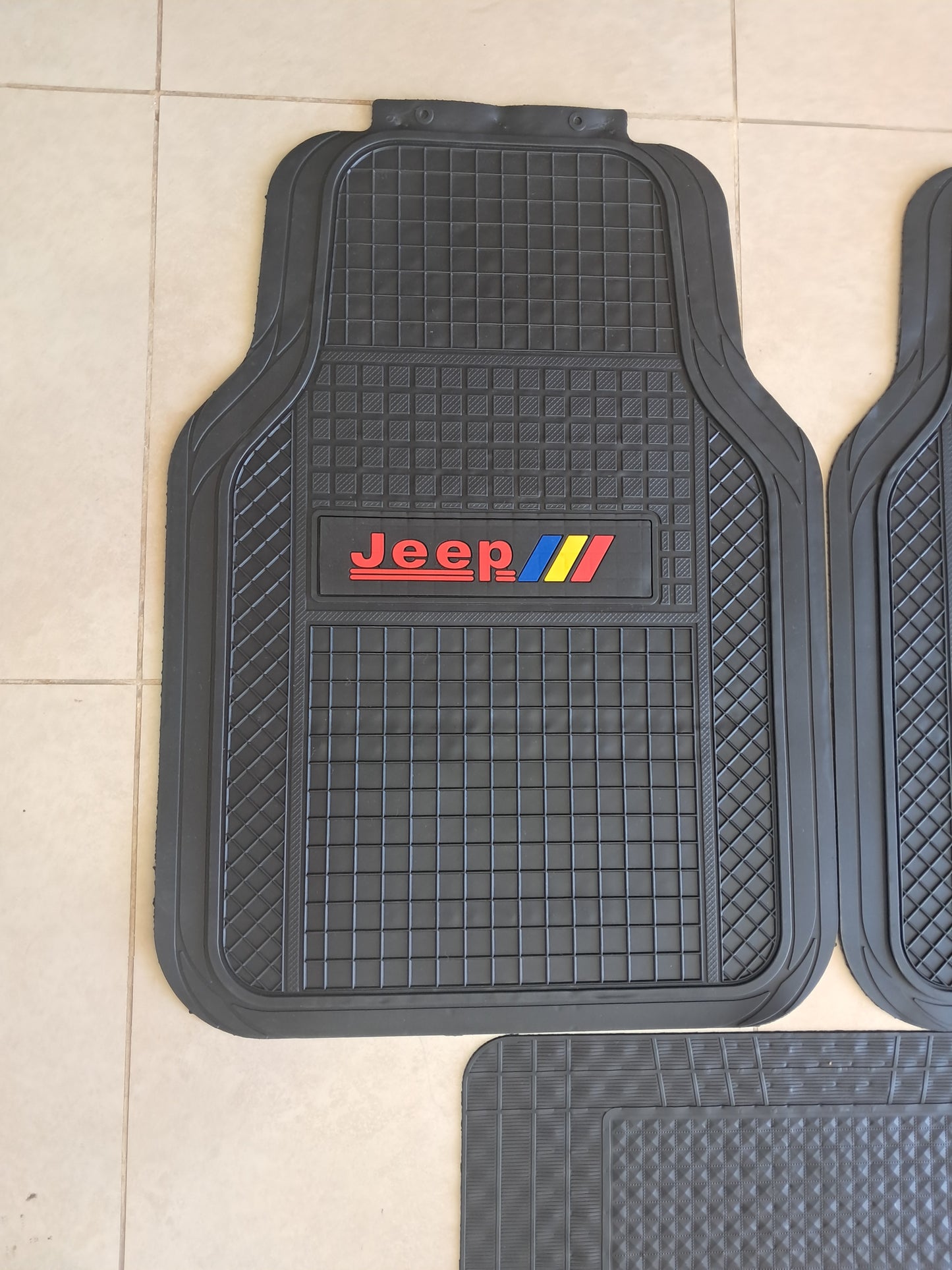 Jeep SportLine Rubber Floor Mats – Anti-Slip All-Season 5 Piece Set