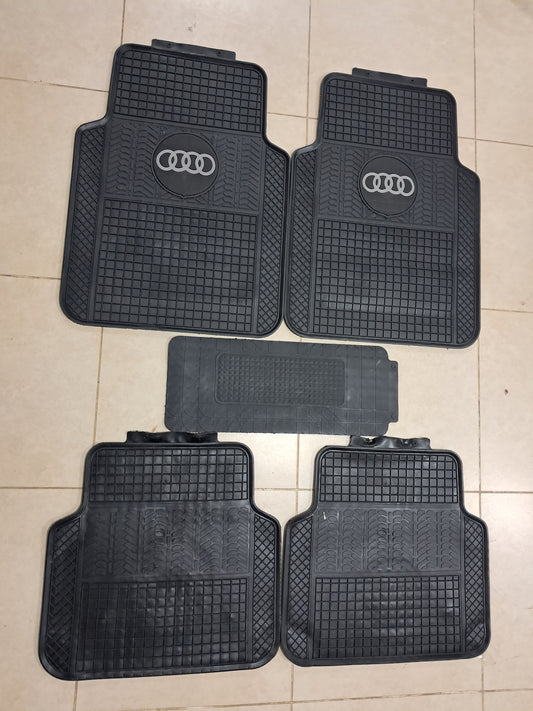 Audi Dynamic Rubber Floor Mats – All-Season Protection 5 Piece Set