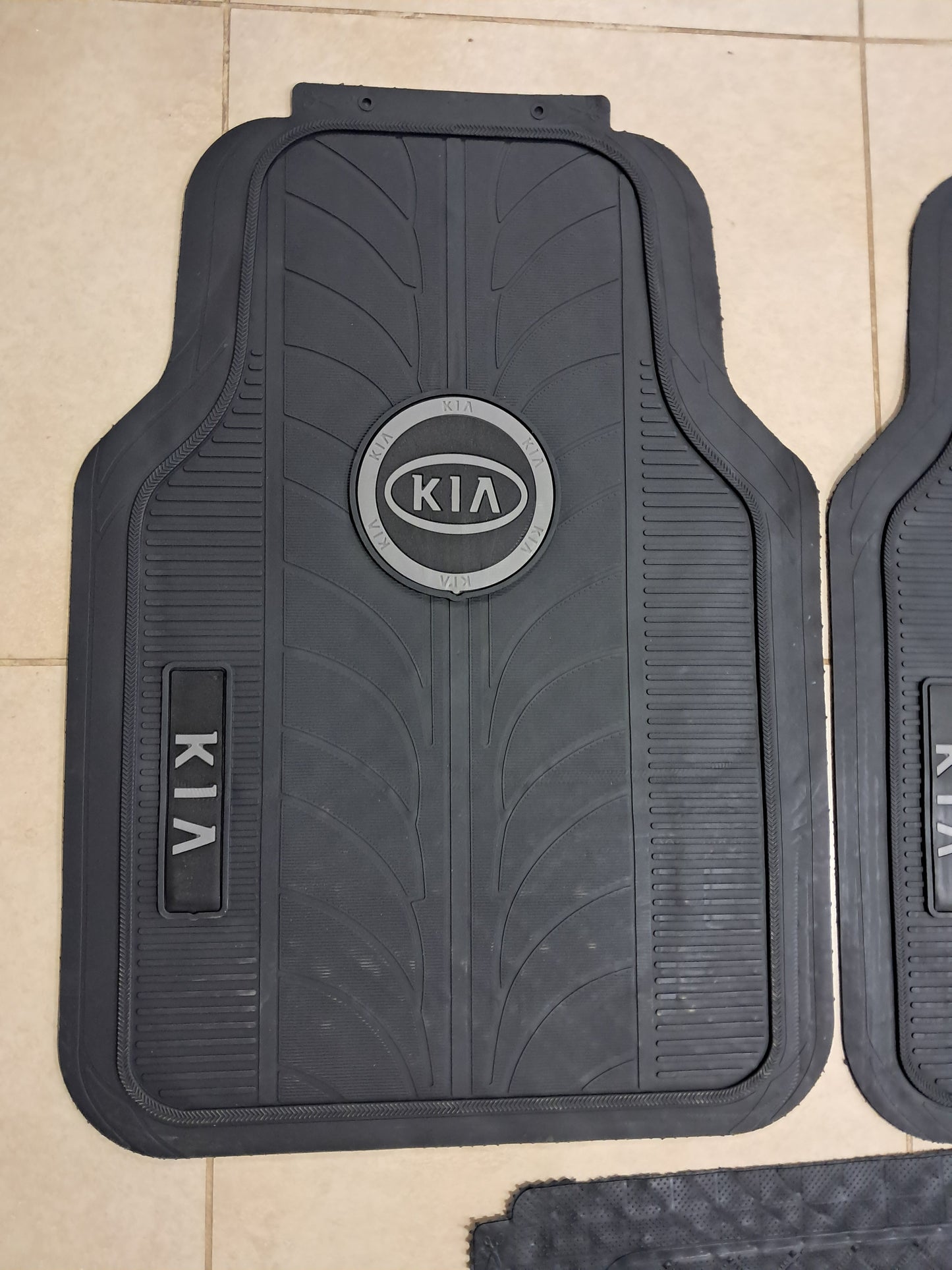 Kia Premium Line Rubber Mats – Waterproof Anti-Slip 5 Piece Set