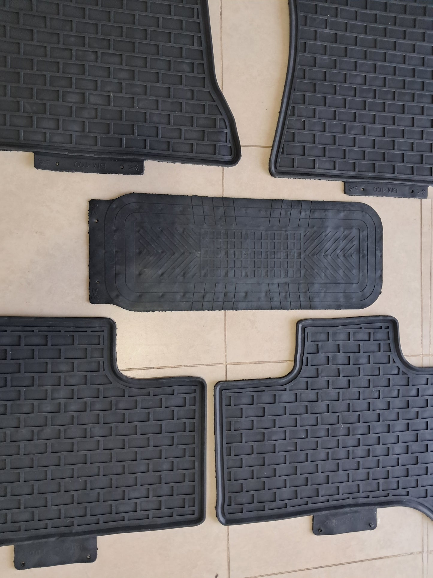 BMW X5 E53 1999–2006 Original Rubber Floor Mats – Full Set Heavy Duty Anti-Slip
