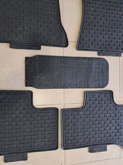 BMW X5 E53 1999–2006 Original Rubber Floor Mats – Full Set Heavy Duty Anti-Slip