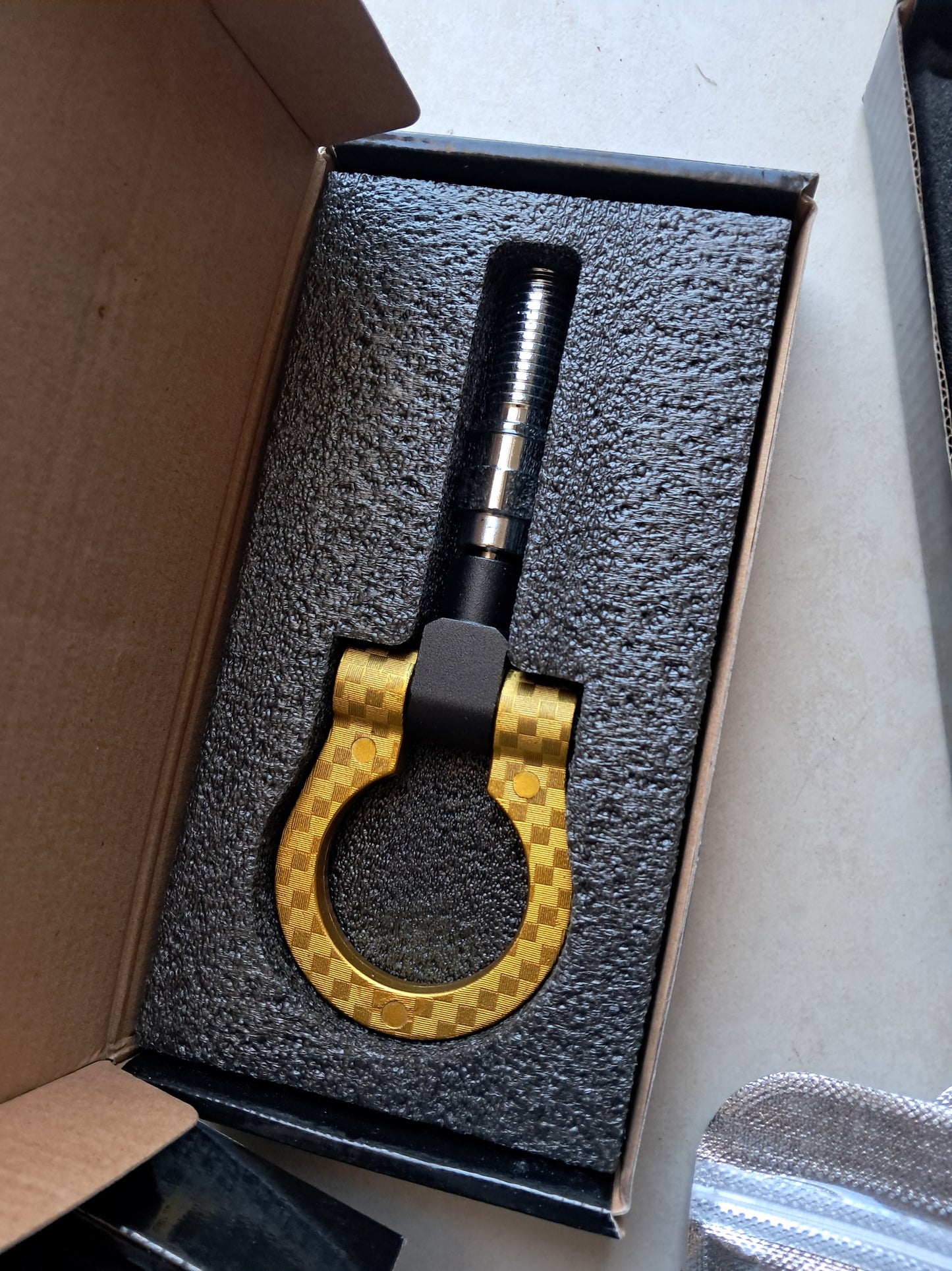 Car Towing Hook, Universal Aluminium Alloy Round Trailer Hook Racing Car Towing Eye Curtain Hook Kit Trailer Towing Ring Rear Towing Hook for European Car