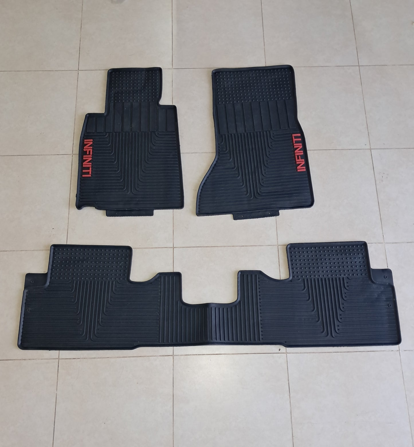 Infiniti G37 Sedan 2009–2013 Original Floor Mats – Full Set Premium Rubber Anti-Slip