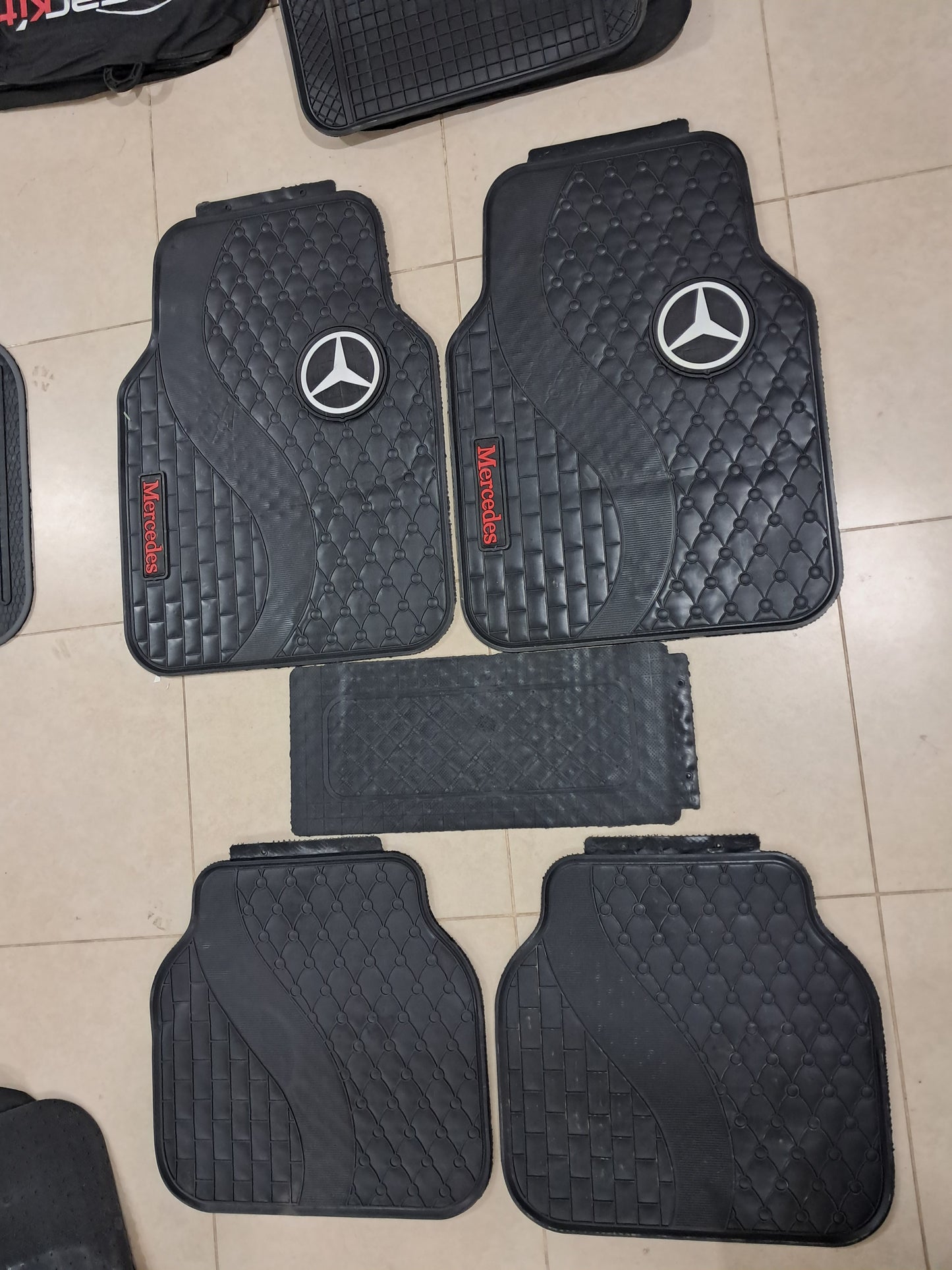 Mercedes 3D Luxury Rubber Floor Mats – Universal 5PCS Set