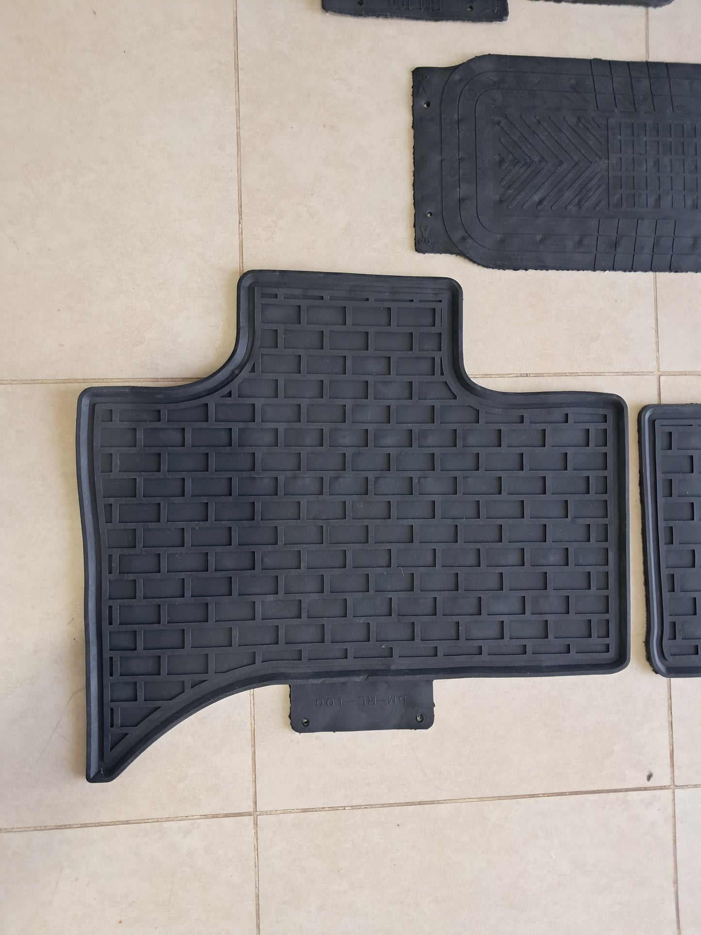 BMW X5 E53 1999–2006 Original Rubber Floor Mats – Full Set Heavy Duty Anti-Slip