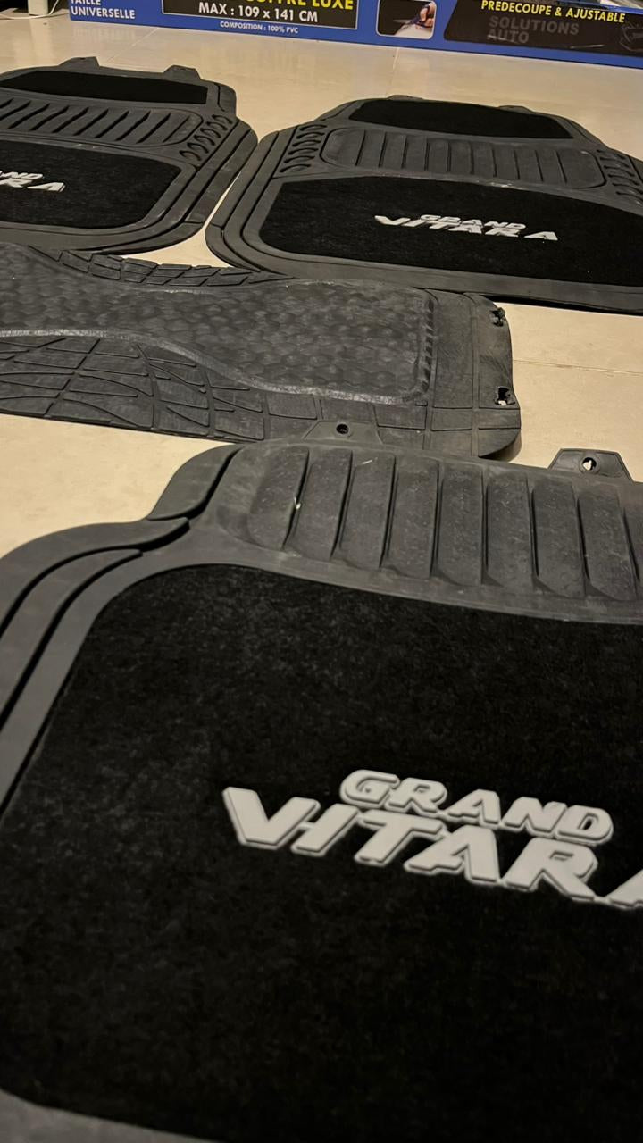 Grand Vitara Black Luxury Carpet & Rubber Floor Mats – Premium 5PCS Universal Set