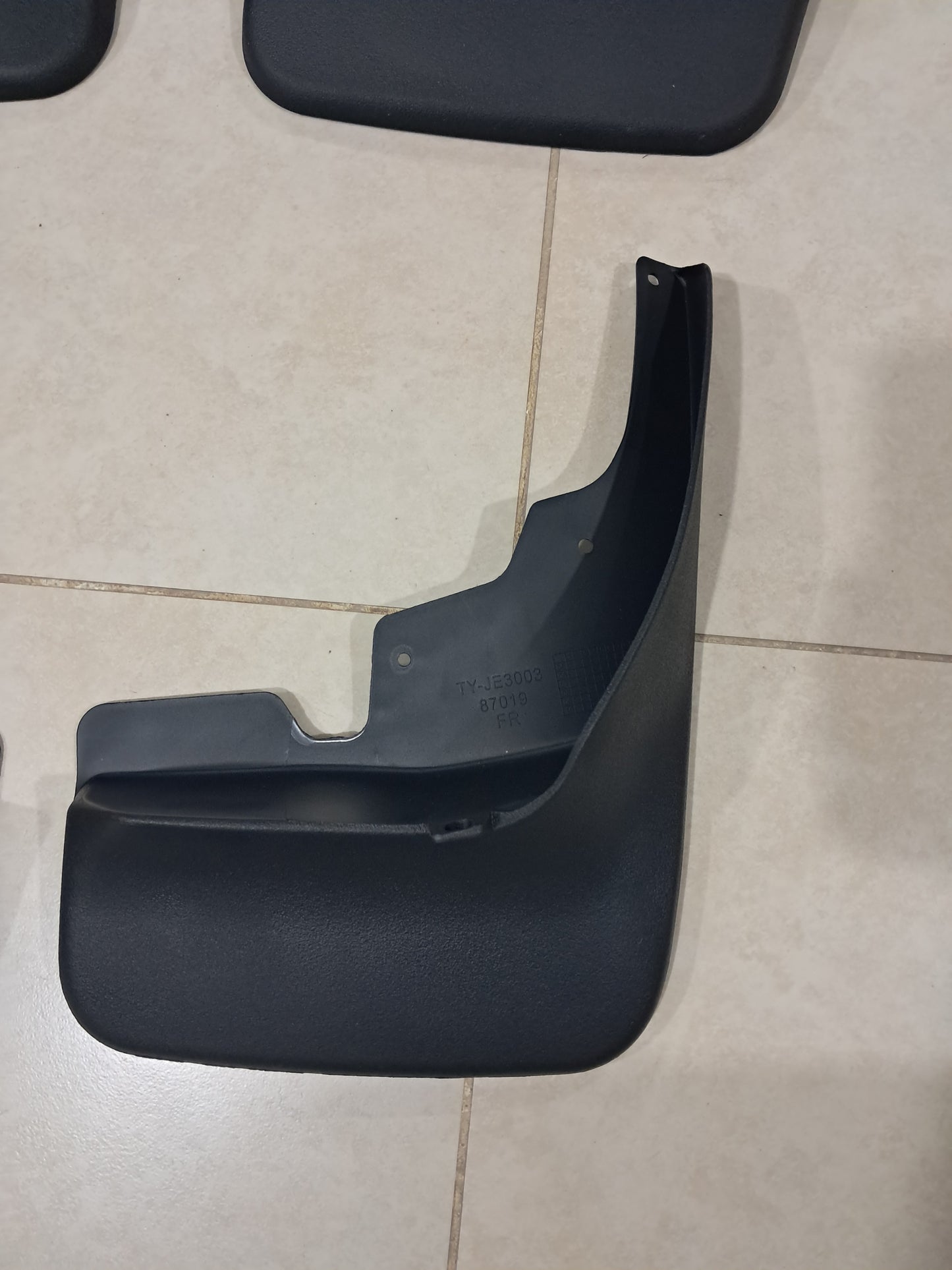 Jeep Grand Cherokee 2005–2010 Original Mud Flaps Set (OEM Style) – Full Protection Kit