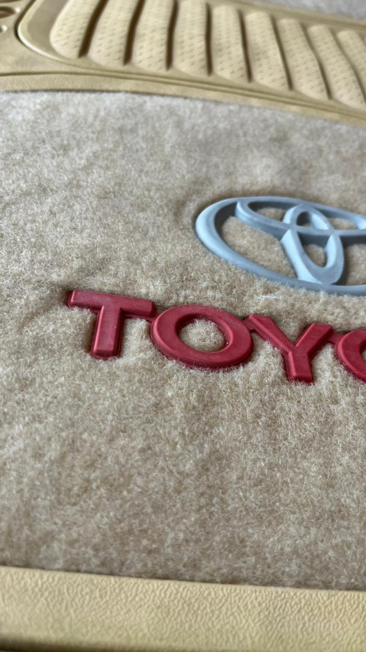 Toyota Luxury Beige Carpet & Rubber Floor Mats – Universal 5 Piece Set