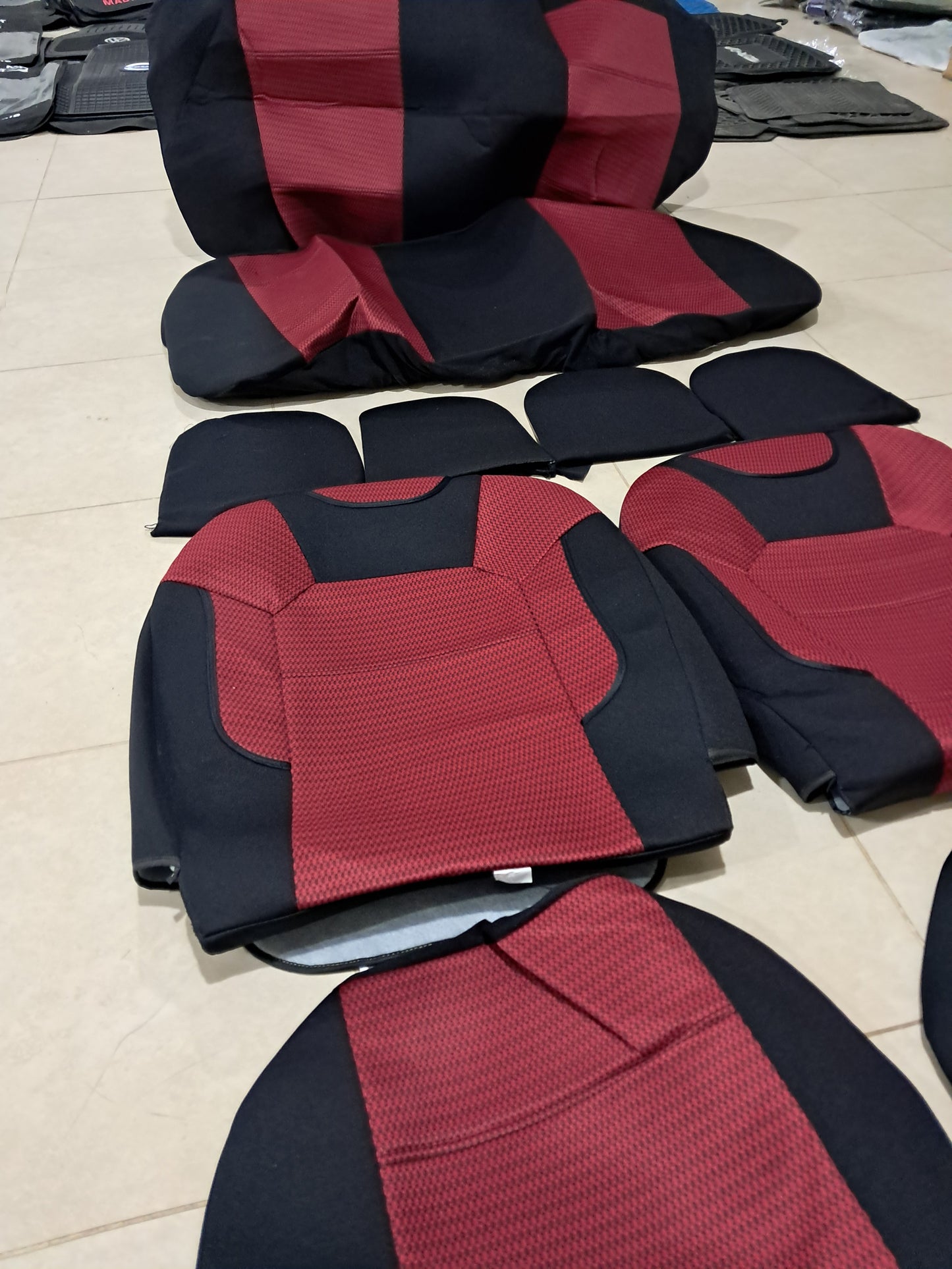 Sport Style Car Seat Covers – Red & Black Cushioned Fabric Set for All Cars