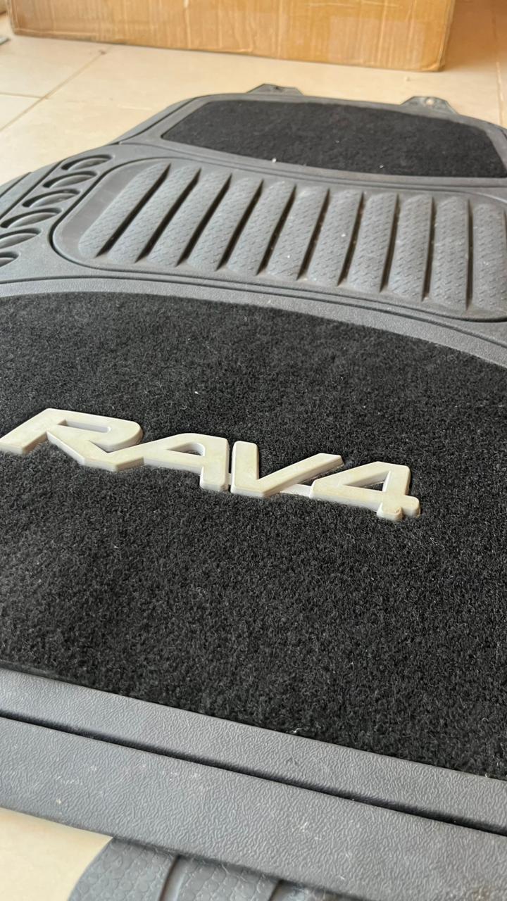 RAV4 Black Luxury Carpet & Rubber Floor Mats – Premium 5PCS Universal Set