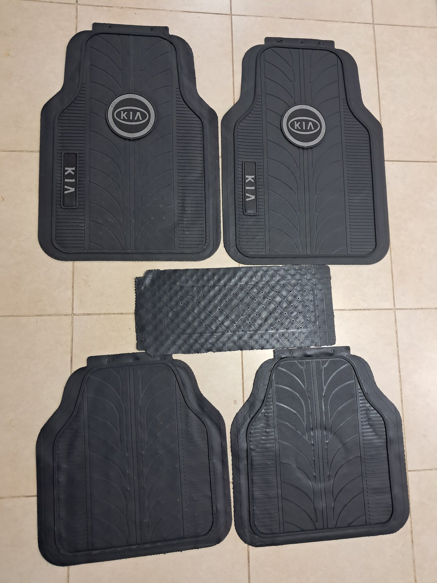 Kia Premium Line Rubber Mats – Waterproof Anti-Slip 5 Piece Set