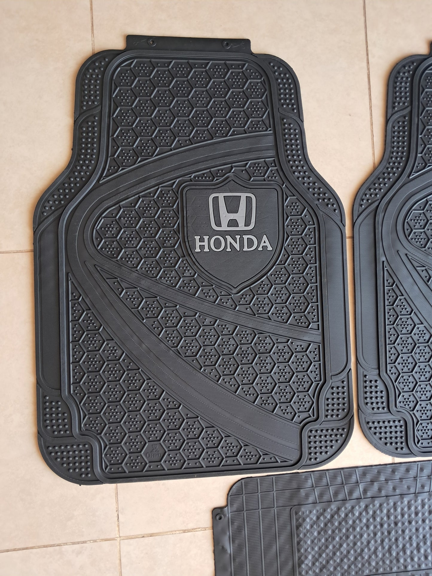 Honda Premium Shield Design All-Weather 5PCS Floor Mats Set – Universal Fit for All Vehicles