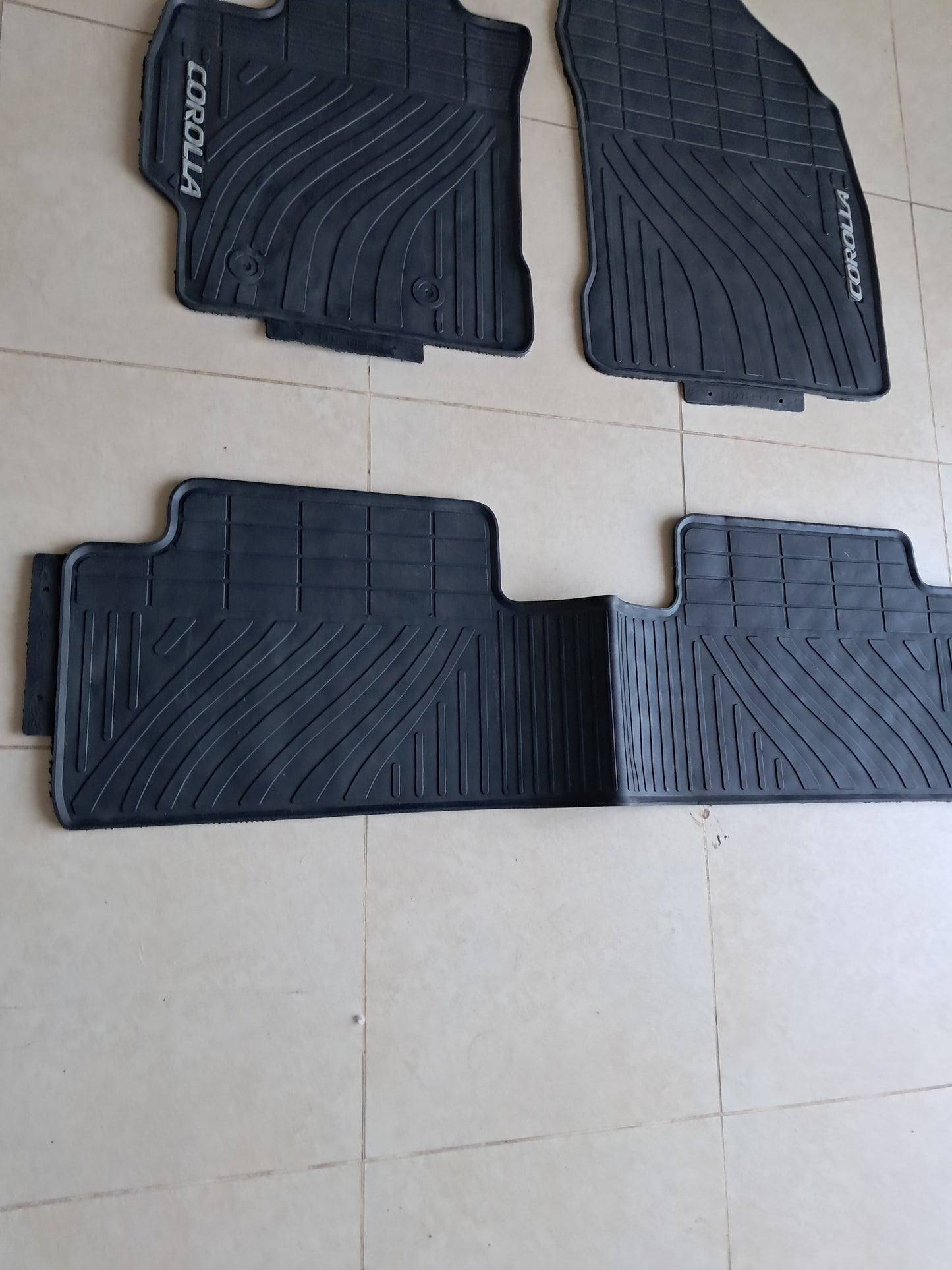 Toyota Corolla (2008–2013) Original Rubber Floor Mats Set – Full Set Heavy Duty