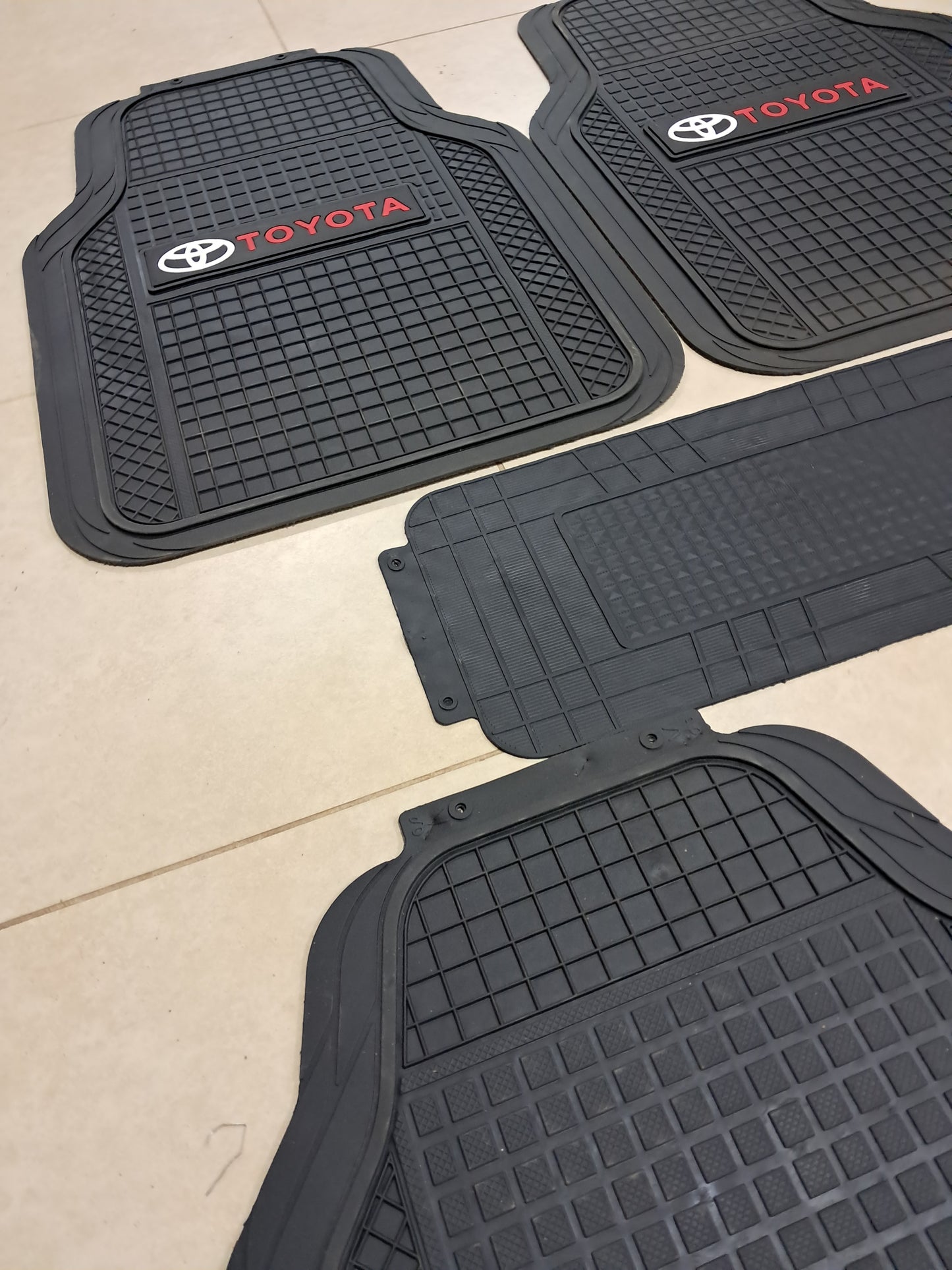 Toyota 5 Pcs Red Writing All-Weather Car Floor Mats Set – Heavy Duty Grid Design
