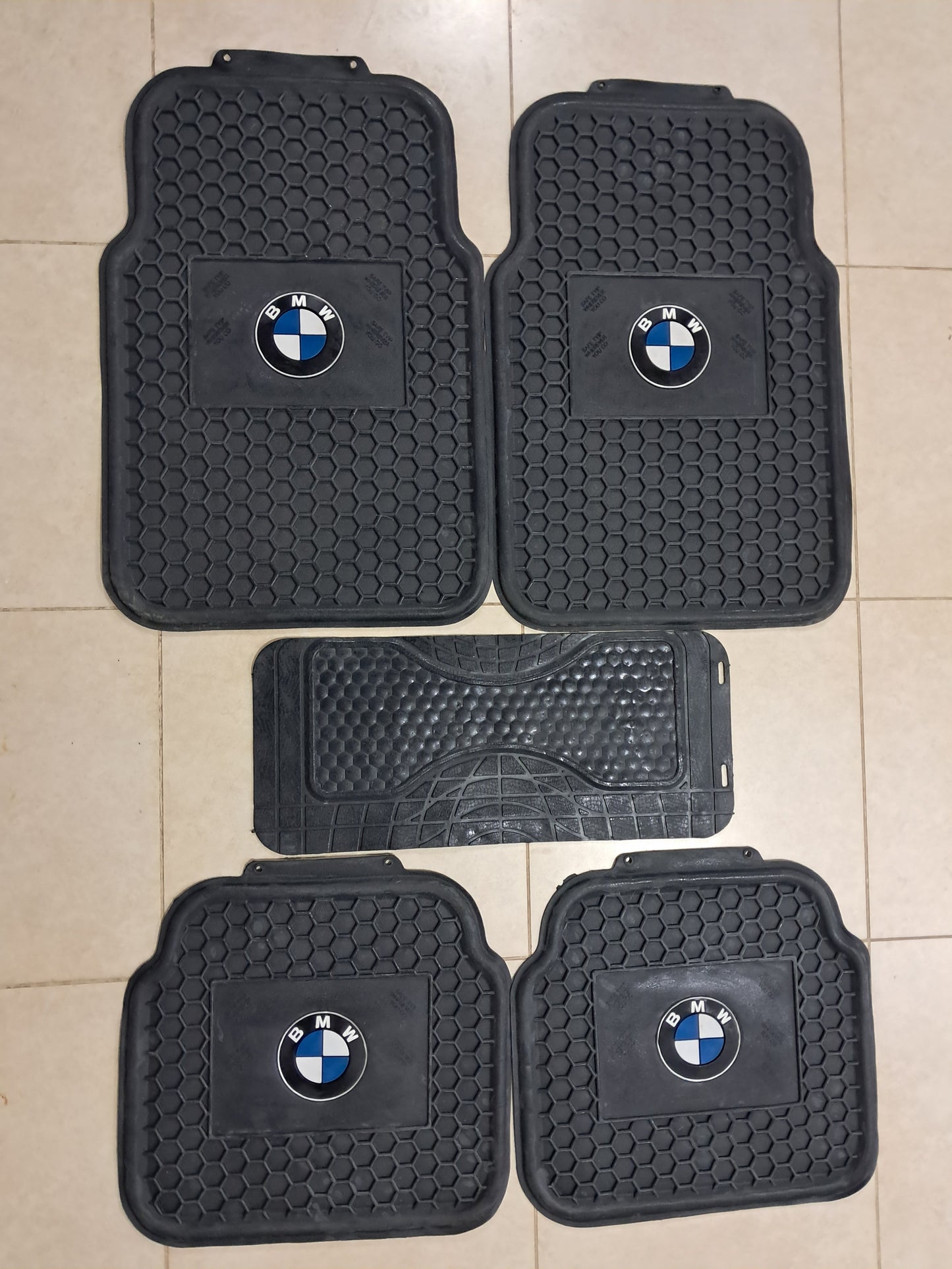 BMW Honeycomb Rubber Floor Mats – Heavy Duty Universal 5PCS Set