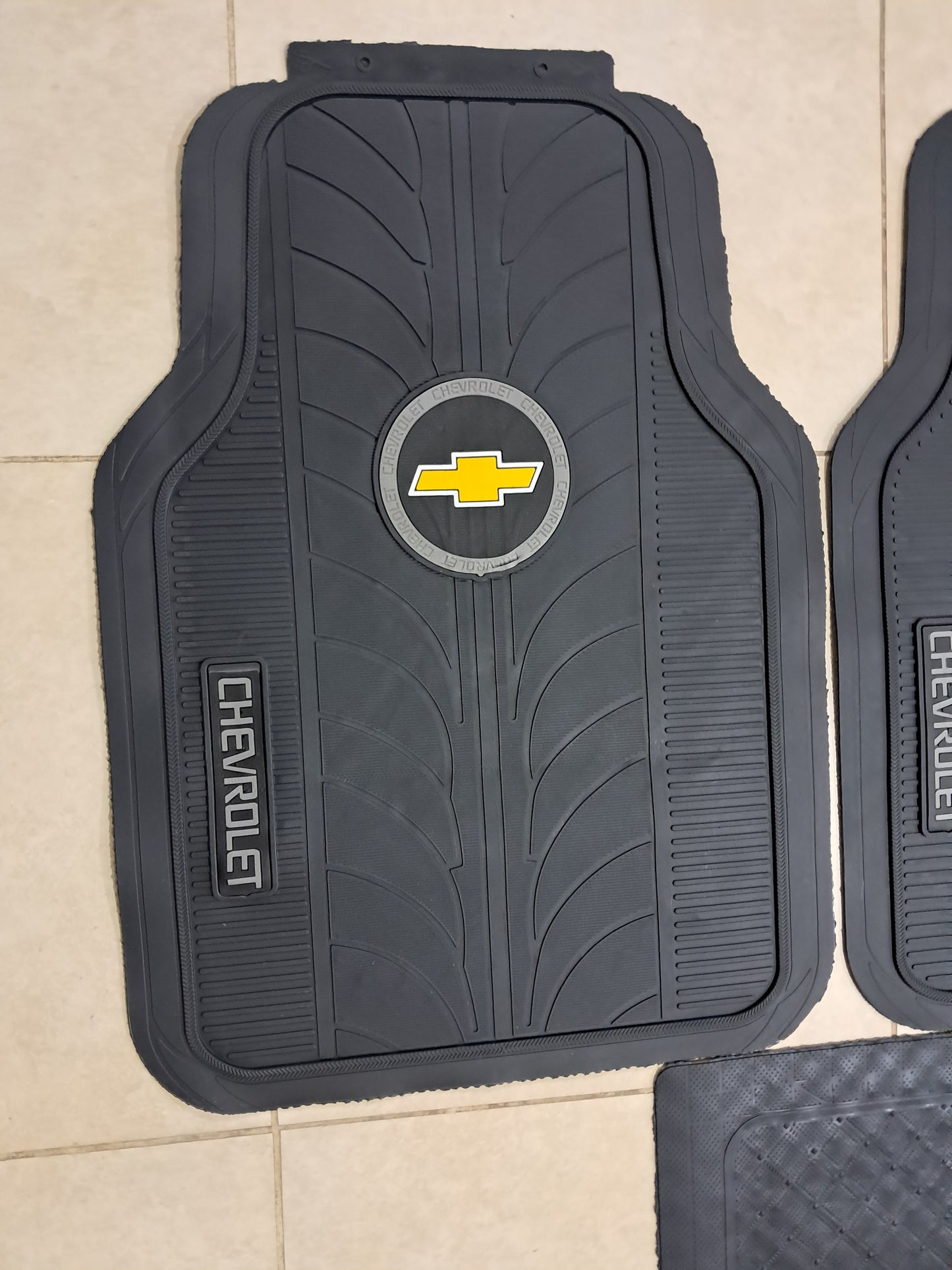 Chevrolet Premium Line Rubber Mats – Waterproof Anti-Slip 5 Piece Set