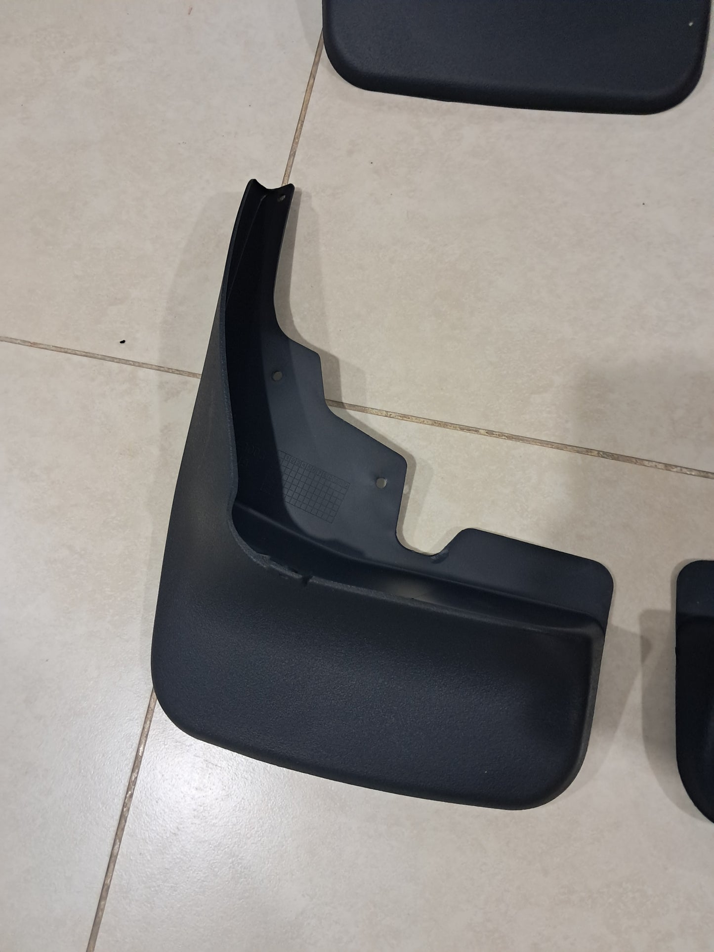 Jeep Grand Cherokee 2005–2010 Original Mud Flaps Set (OEM Style) – Full Protection Kit